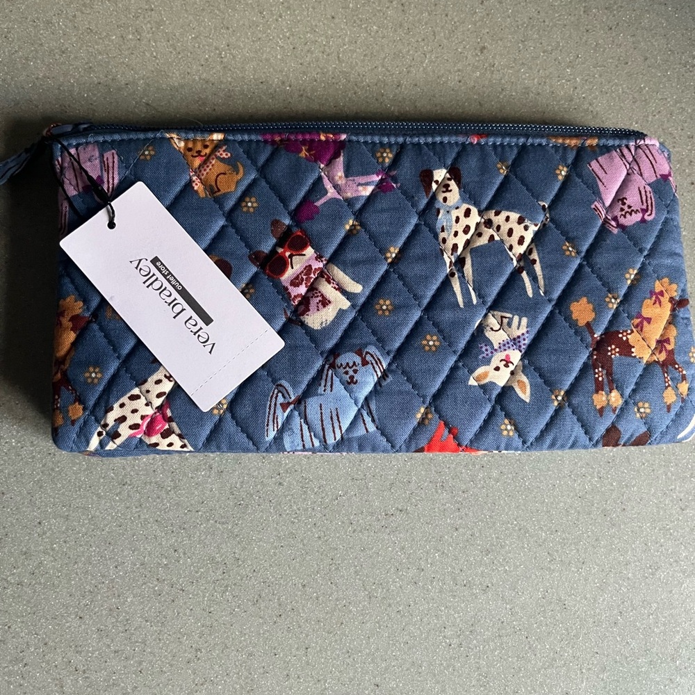 Vera Bradley blue Trio Clutch Quilted Dog Print New - Picture 5 of 7